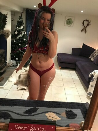 getyourbitsout Nude Leaks Photo 13