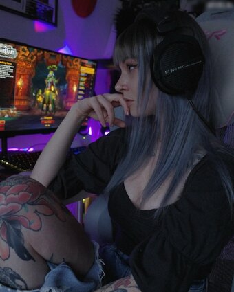 ghostf0x / _ghostf0x Nude Leaks Photo 14