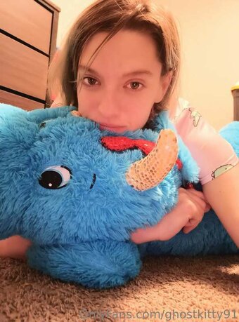 ghostkitty91 / https: / kittycowell Nude Leaks OnlyFans Photo 2