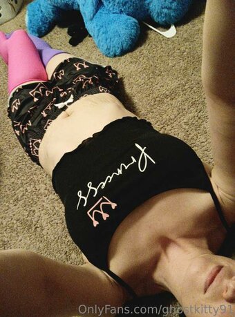 ghostkitty91 / https: / kittycowell Nude Leaks OnlyFans Photo 3
