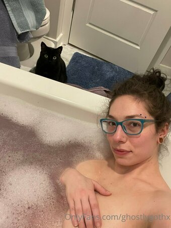 ghostlygothx Nude Leaks Photo 11