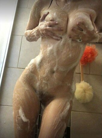 Ghostvqle / _bslla_ / https: / vxleeen Nude Leaks Photo 4