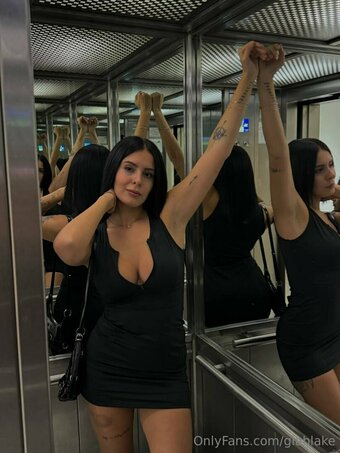 giablake Nude Leaks Photo 20