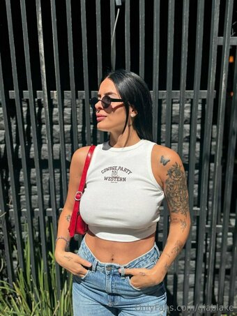 giablake Nude Leaks Photo 27