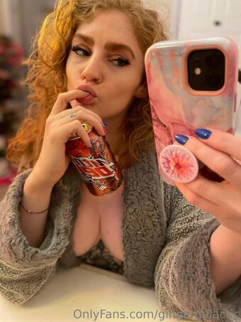 gingergalactic92 / ginger_galactic Nude Leaks OnlyFans Photo 1