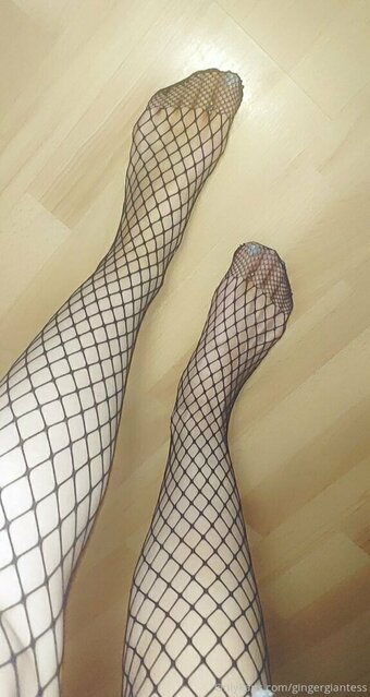 gingergiantess Nude Leaks Photo 10