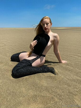 gingerquest Nude Leaks Photo 9