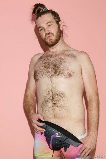 girthbrooksof Nude Leaks Photo 2