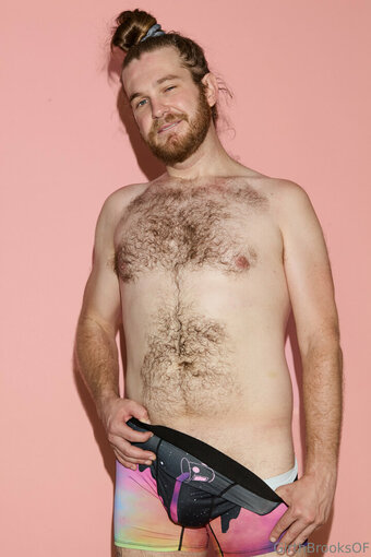 girthbrooksof Nude Leaks Photo 3