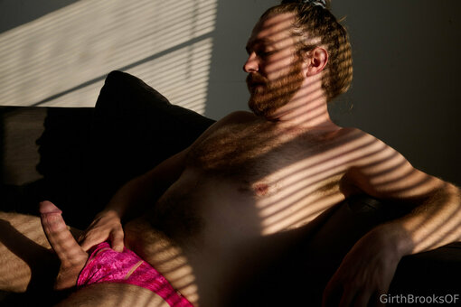 girthbrooksof Nude Leaks Photo 20