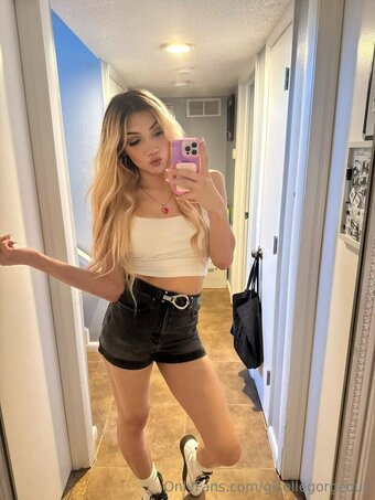 gisellegorgeous Nude Leaks Photo 26