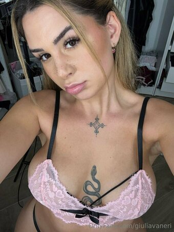 giuliavaneri Nude Leaks Photo 9