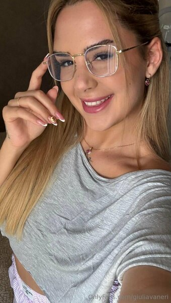 giuliavaneri Nude Leaks Photo 22