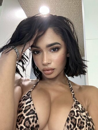 glockk1tty glockk1tty