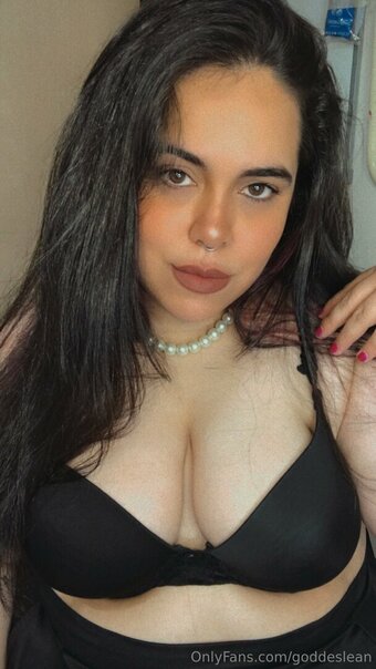 goddeslean Nude Leaks Photo 24