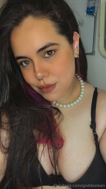 goddeslean Nude Leaks Photo 25