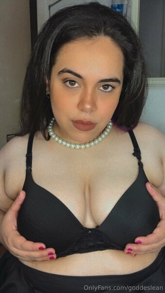 goddeslean Nude Leaks Photo 29