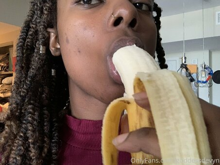goddessdevyn Nude Leaks Photo 10
