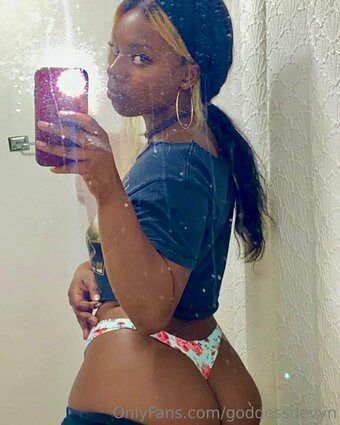 goddessdevyn Nude Leaks Photo 11