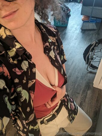 gomoreup Nude Leaks Photo 1