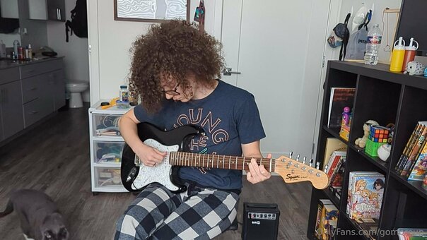 gomoreup Nude Leaks Photo 15