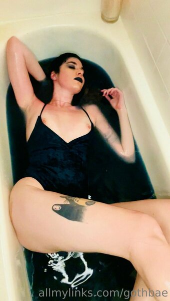gothbae Nude Leaks Photo 11