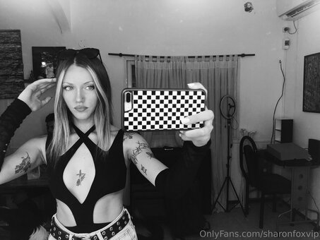 gothsharon Nude Leaks Photo 25