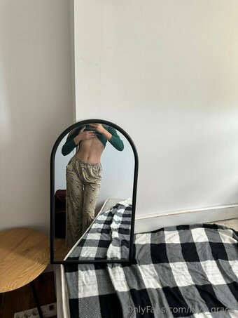 graceli Nude Leaks Photo 8