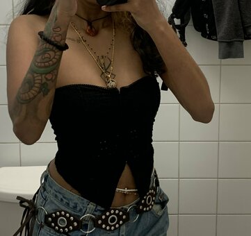 Graveyardkitty_ / graveyardkitty._ / graveyardscar Nude Leaks OnlyFans Photo 3