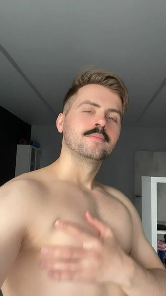 graysonfin Nude Leaks Photo 15