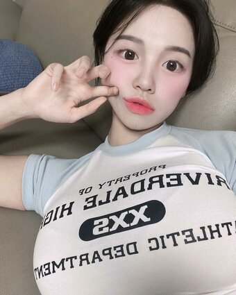 h___xee / 요니링 Nude Leaks Photo 1