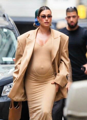 Hailey Baldwin Bieber / haileybieber Nude Leaks Photo 18