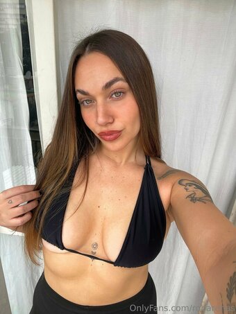 haileyava Nude Leaks Photo 10