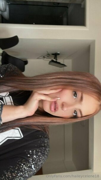 haileycelene18 Nude Leaks Photo 4