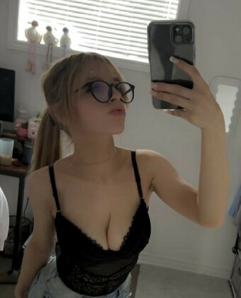 HaileyPhillips / DDMilkshake / Hailey Joanna / haileyphilllips Nude Leaks Photo 1