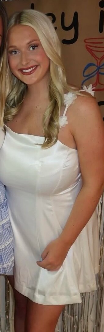 Haley Bartlett / haleybartlettt Nude Leaks Photo 10