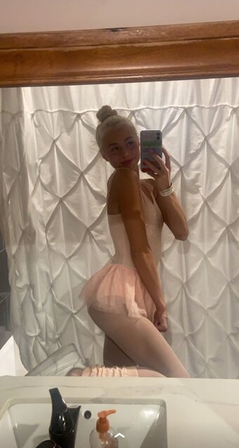 Haleyandersn / Holaputas Nude Leaks OnlyFans Photo 17