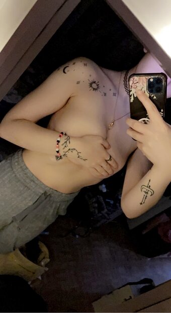 Halley / Halley2364 / WeirdGirl2364 / halleylove / halleyvalley Nude Leaks OnlyFans Photo 25