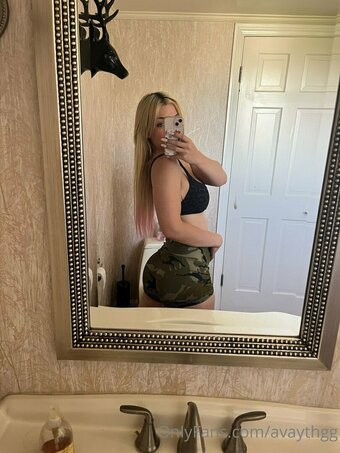 Haniimae / Ava Mae / hanii.mae Nude Leaks OnlyFans Photo 4