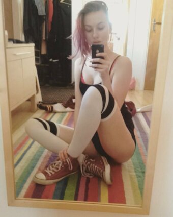 Hanningerc / Hannicks69 / nvm.hanni Nude Leaks Photo 3