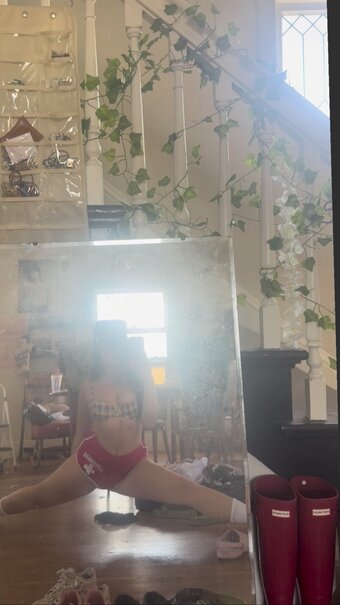 harmless.light / Hannah Nude Leaks Photo 10