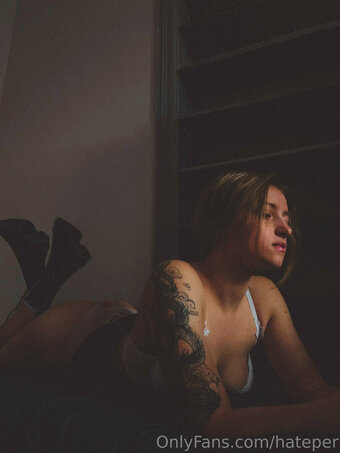hateper Nude Leaks Photo 1