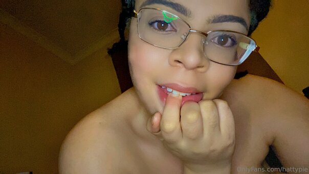 hattypie / creamyhattypie Nude Leaks OnlyFans Photo 13