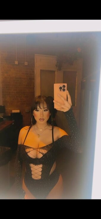 Hazedee / hazeydee / vee_hazey Nude Leaks OnlyFans Photo 18