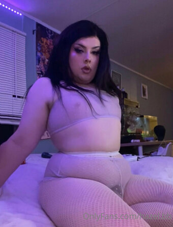 hazel.bb Nude Leaks Photo 16