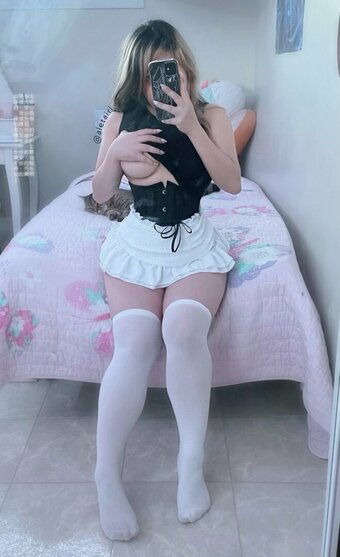 Healslxt / Aletairl / alia Nude Leaks Photo 1