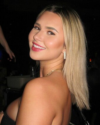 Heather / heatherbuchh / heyhey5050 Nude Leaks OnlyFans Photo 10