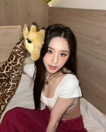 HeeJin / heejin_theworld Nude Leaks Photo 4