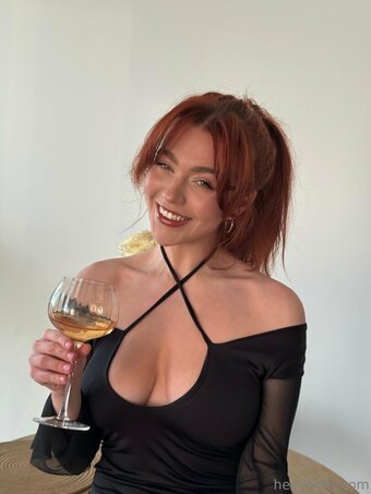 heeyhelly / helly.heey Nude Leaks OnlyFans Photo 6