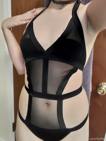 heffer Nude Leaks Photo 7